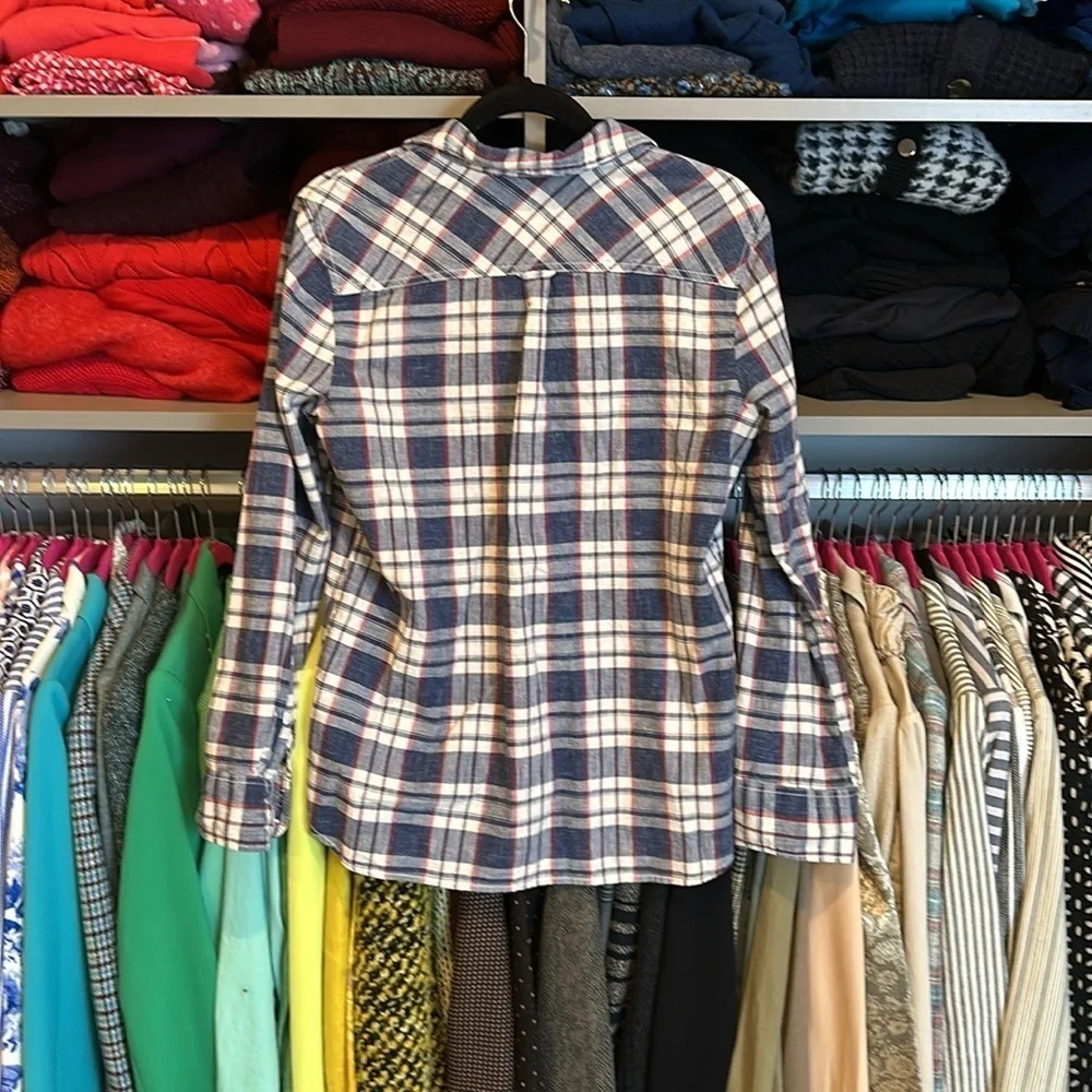 J Crew blue/white/red plaid long sleeve v neck top size S